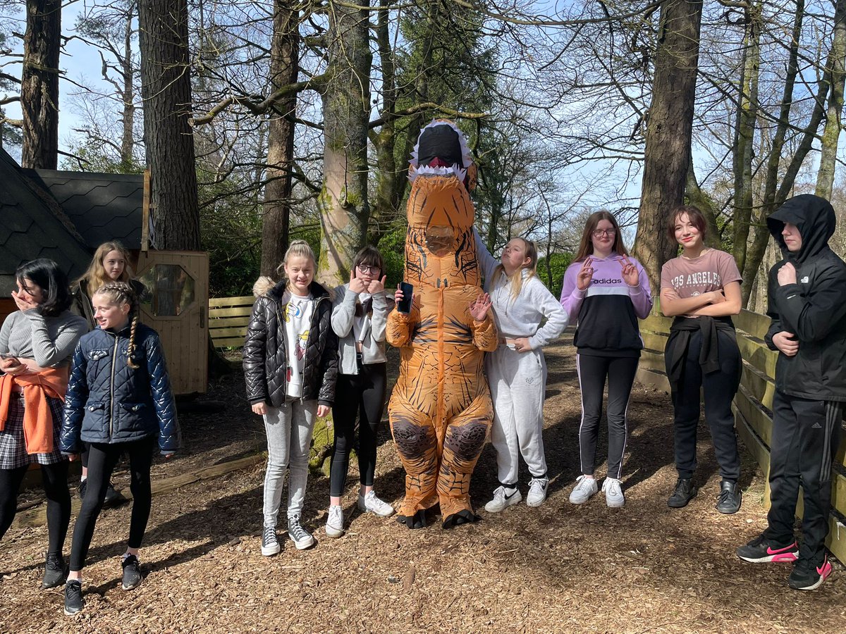 Kelseysfad's tweet photo. A few pictures of some of the Easter Activities with @SFADRoutesYP. What a Jammed packed 2 weeks!! From being scared in the dungeons to seeing animals in the zoo to target sports and everything in between. The young people loved it!!! Roll on all the Summer Fun ☀️ https://t.co/4EZNXPQlp7