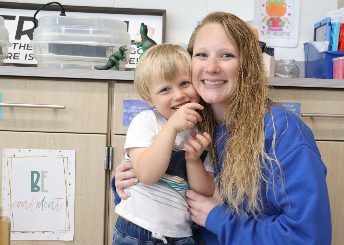 DanvilleSchools's tweet photo. Ms. C's preschoolers @maryghogsett will soon be sharing their classroom with newly-hatched chicks! 🐣🐥 The class is incubating chicken eggs and excitedly waiting for them to hatch.

Learn more about this project in this week's district newsletter: https://t.co/uymLYftmXp

#DISD https://t.co/wgZRApTTrh