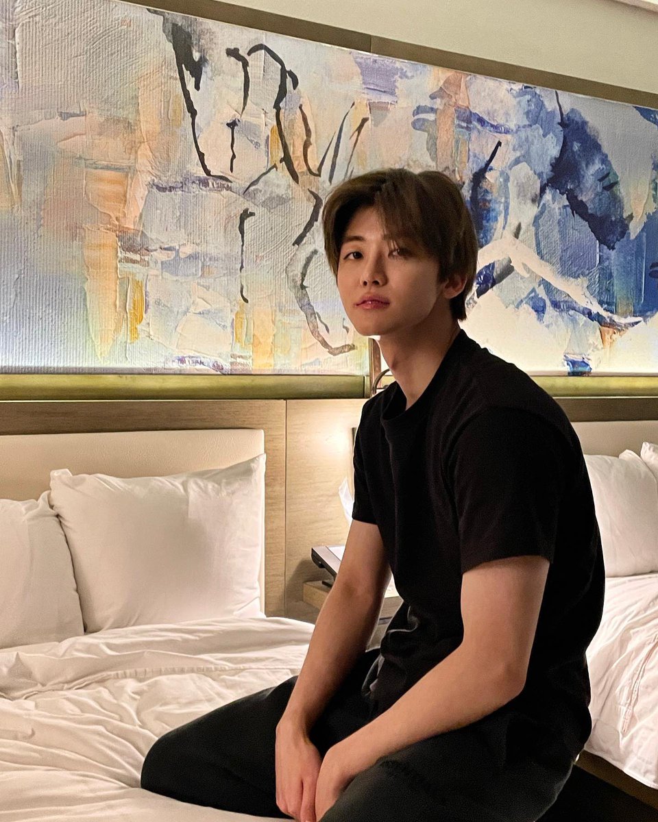 ประโยคน่ารักๆจากน้องแจมินอีกหนึ่งประโยคที่ชอบมากๆ รู้สึกดีทุกครั้งที่ได้อ่าน💌

“เพราะว่าผมเป็นลูกคนเดียวก็เลยได้รับความรักจากครอบครัวเยอะมากๆ มันเป็นความรักที่คุณแม่มีให้ตั้งแต่ยังเด็ก ผมเลยอยากเป็นคนที่มอบความรักคืนให้กับแฟนๆเท่าที่ผมได้รับมา”

แสนดีทั้งทัศนคติและคำพูดเลย🥺🤍