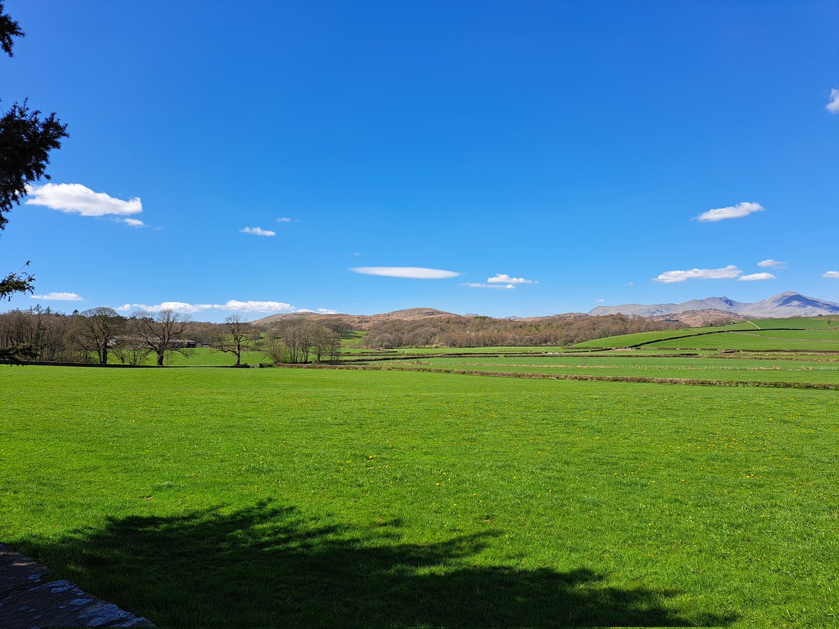 NWAmb_CRTJane's tweet photo. Annual reassessment for the #CrakeValley #CFRteam in beautiful #Lowick @NWAmbulance @MarkEvans1208 💚🙌 https://t.co/Lw9qons9V3