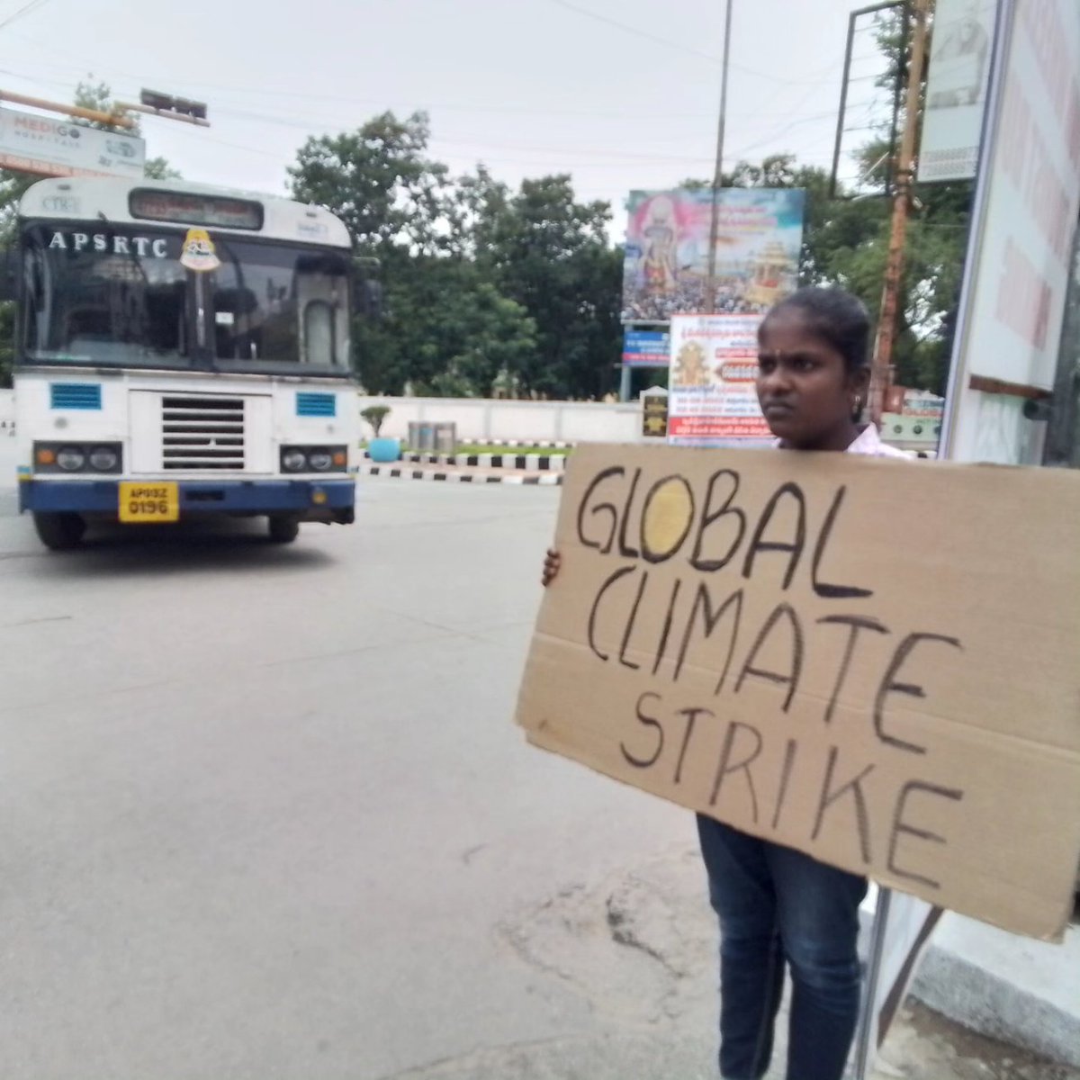 YadhumadiR's tweet photo. India has lost the second largest forest area in five years, think once , what's the ratio of World, sadly still we are discussing about the nature environment and not acting 😞 
@Sdg13Un @UNEP @IndiaG2O #GlobalWarming #SaveForestey #SaveNatureEnvironment #StopCuttingTrees https://t.co/yvLkijC71g