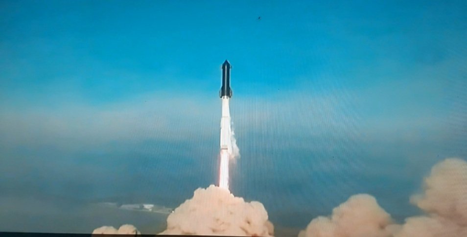 brotherexcluded's tweet photo. #SpaceX #Failed on #Sepation #Stage
Anomalia na separaΓ§Γ£o do #Booster e #starship causa destruiΓ§Γ£o do #SuperFoguete! https://t.co/lZnpILyp9M