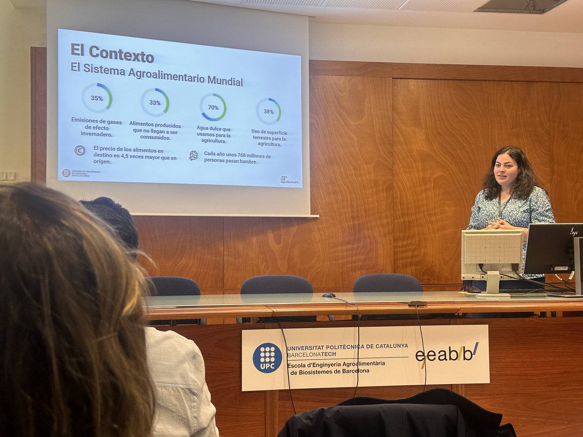 clusterfood's tweet photo. 🔗Interclúster Equador🔗

La segona visita ha estat al Parc Mediterrani de la Tecnologia @CIT_UPC on hem pogut conèixer el #DroneLab , entendre què és un parc tecnològic i com funciona, així com en què estan treballant en innovació #agrotech https://t.co/7zO2LvrDRo