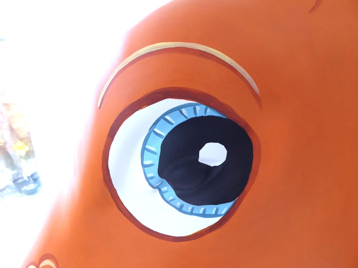 Who could this be? You’ll have to wait until #HerdInTheCity stomps into Southend on 14th July to see this beautiful design. Twin sisters and illustrators <a href="/pipandrach/">Pip and Rach</a> created this cheeky elephant for sponsors <a href="/Couno_/">Couno ®</a>