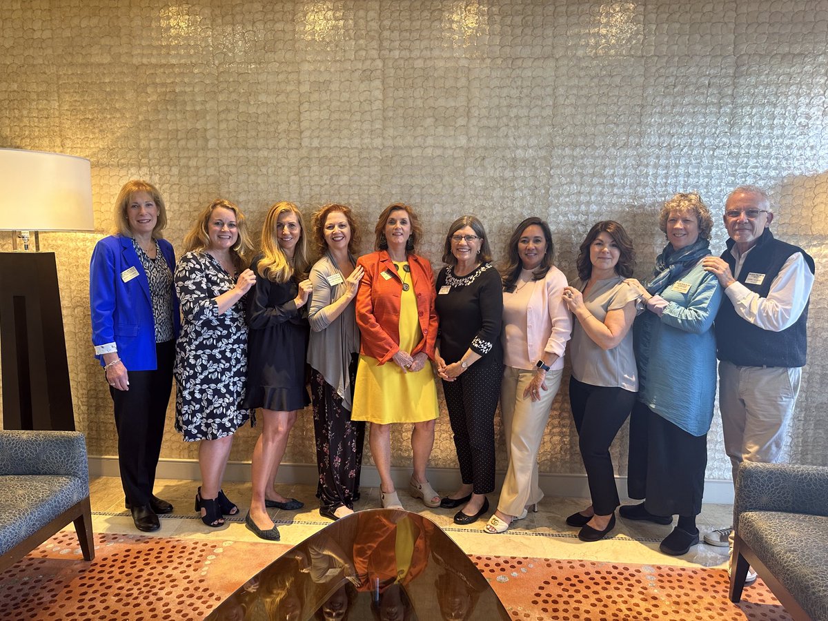 HealthSenseLLC's tweet photo. Such a privilege serving with the @AgingLifeCareAssociation board. We had a great meeting yesterday in beautiful San Diego and look forward to a great conference over the next three days! #CommitmenttoExcellence #ALCAInspires https://t.co/ma4AeMbJXZ