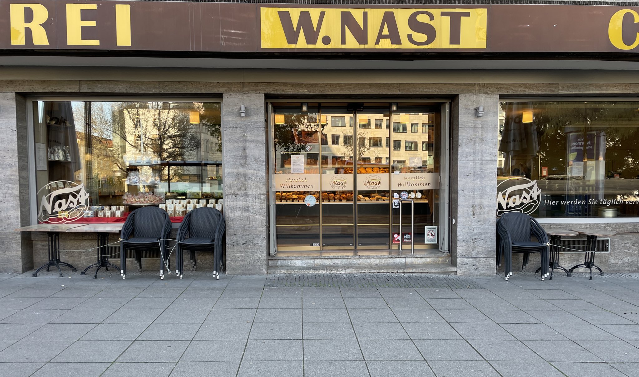 nast flagship store am charlottenplatz