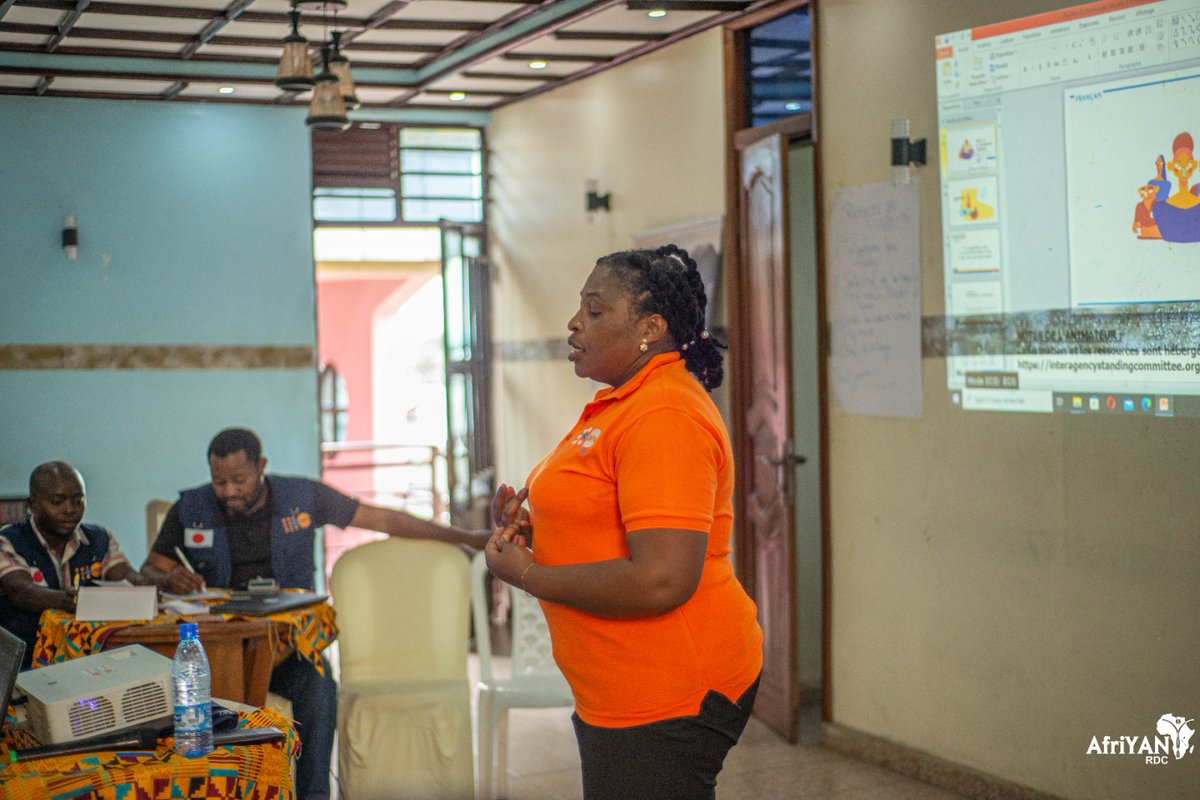 LydieKahambu's tweet photo. #Jour1: En tant qu'humanitaire, nous devons lutter contre les exploitations sexuelles, les abus sexuels et les harcèlements sexuels à dit @BoraViviane ,analyste genre chez @UNFPARDC Zone Est.  #PF, @SSR, #Nyiragongo. @AfriyanRdc https://t.co/lsLhVS9pED