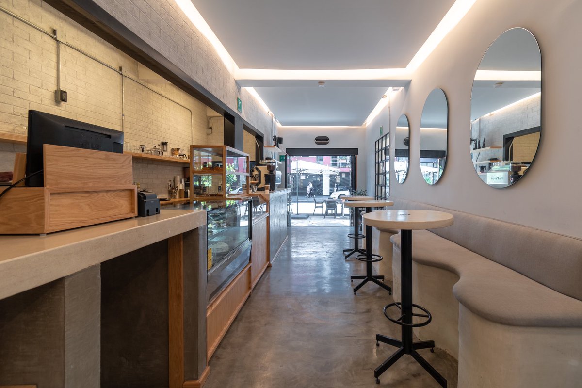 ARQMOV's tweet photo. Trigali. 

Cafeteria/Panaderia. 
CDMX 

#interiordesign #interio #coffeeshop #coffedesign #architecture #arquitectura #arqmexicanos #archilovers #interiorismo #arquitecturacomercial #bakery

Fotos @Chris_Santa_Ana https://t.co/mHg085Kw6l