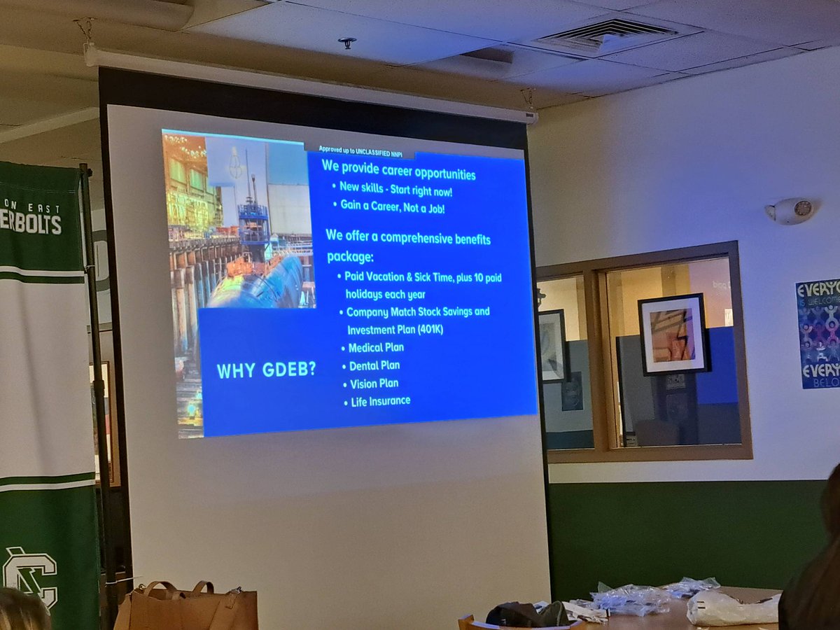 CranstonSchools's tweet image. Today&apos;s the day! Q&amp;amp;A, application and interview opportunities with Electric Boat for our graduating seniors. Potential for job offers on the spot. #cpsed #wearecranstonpublicschools @CACTConline @JeannineNota @CHSEPrincipal @CHSWprincipal