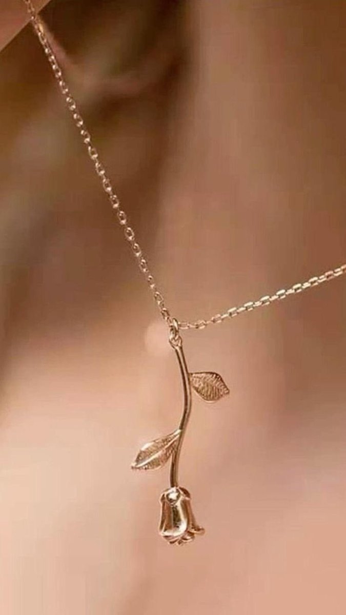 ⠀⠀•.°* De quem vamos atrapalhar o casamento hoje? /p