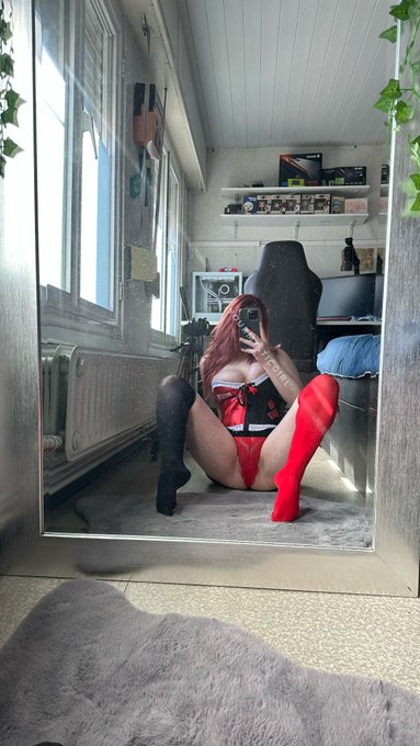 Als je al mijn geile foto&rsquo;s en video&rsquo;s wil zien is het nu de tijd.  Mijn OF is maar voor de helft van<a href="/tag/newprofilepic"class="tags"><span>#newprofilepic</span></a><a href="/tag/nieuweprofielfoto"class="tags"><span>#nieuweprofielfoto</span></a>