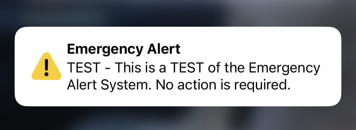 CB618444's tweet image. #EmergencyBroadcastSystem is trending bec #Florida was woken up by this at 5am.

I feel the same way every morning when I see what Biden is doing today to burn down the country with impunity. 

An EMERGENCY 🆘 alert might be nice 🆘👈😐🚨