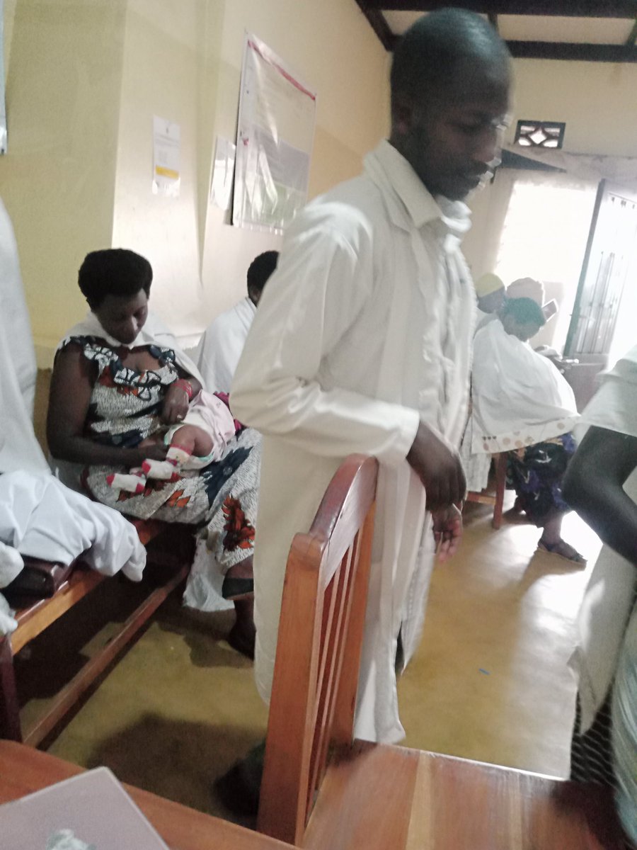 JepscoFbb's tweet photo. Deux séances d'IEC, l'une sur l'alimentation du nourrisson et l'ô sur la VSBG ont été animées au centre #FondationBatatuBeza par son #ResponsableTechnique. Les bénéficiaires de ses services saluent les efforts que les prestataires ne cessent de fournir pour le bien être familial https://t.co/ttxLIAbwWf