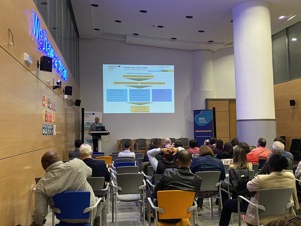 3SqAir's tweet photo. #JoseFermosoDomínguez  from @CARTIFCT and #JoseAlonso from @Engiprior 👏👏

🔍 We are eager to continue enjoying more knowledge and conclusions in the second part of the day. 💡🔬 https://t.co/yVBsq7aXy5
