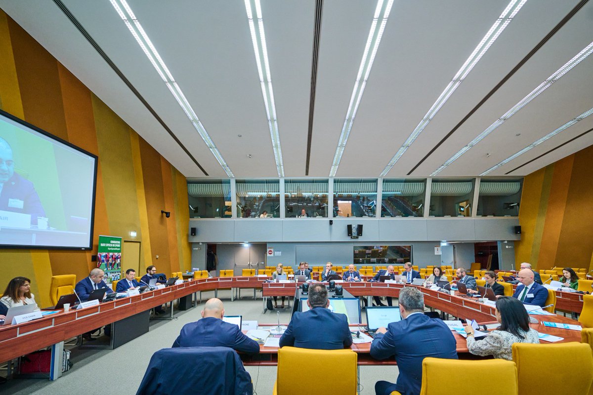 CoE_Sports's tweet photo. Le Comité Saint-Denis #CoE4Sports s'est réuni pour traiter du rôle de la Convention de Saint-Denis en tant que LE modèle à suivre en matière de sécurité, sûreté et services lors d'événements sportifs, du projet #SSR &amp; pour présenter nos MOOCs en 🇵🇱&amp;🇵🇹

➡️https://t.co/gXy6CIvRDD https://t.co/miH5pVDsi5