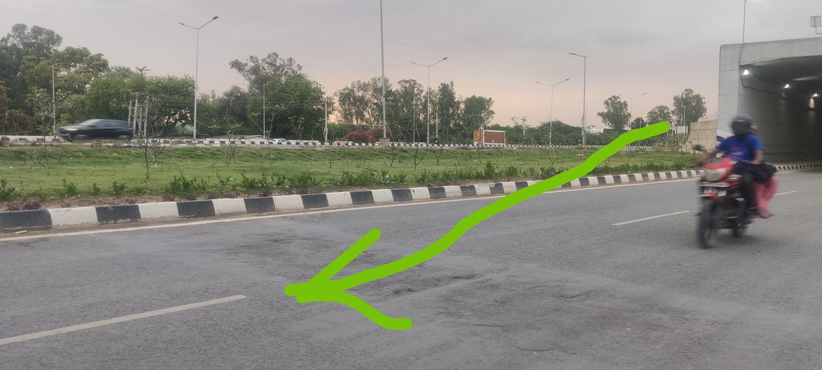 mesumiii's tweet photo. (Refer pictures attached) 
This won't disturb the traffic coming from Mumbai highway because this area is coming before that. https://t.co/R2sX92XKbx