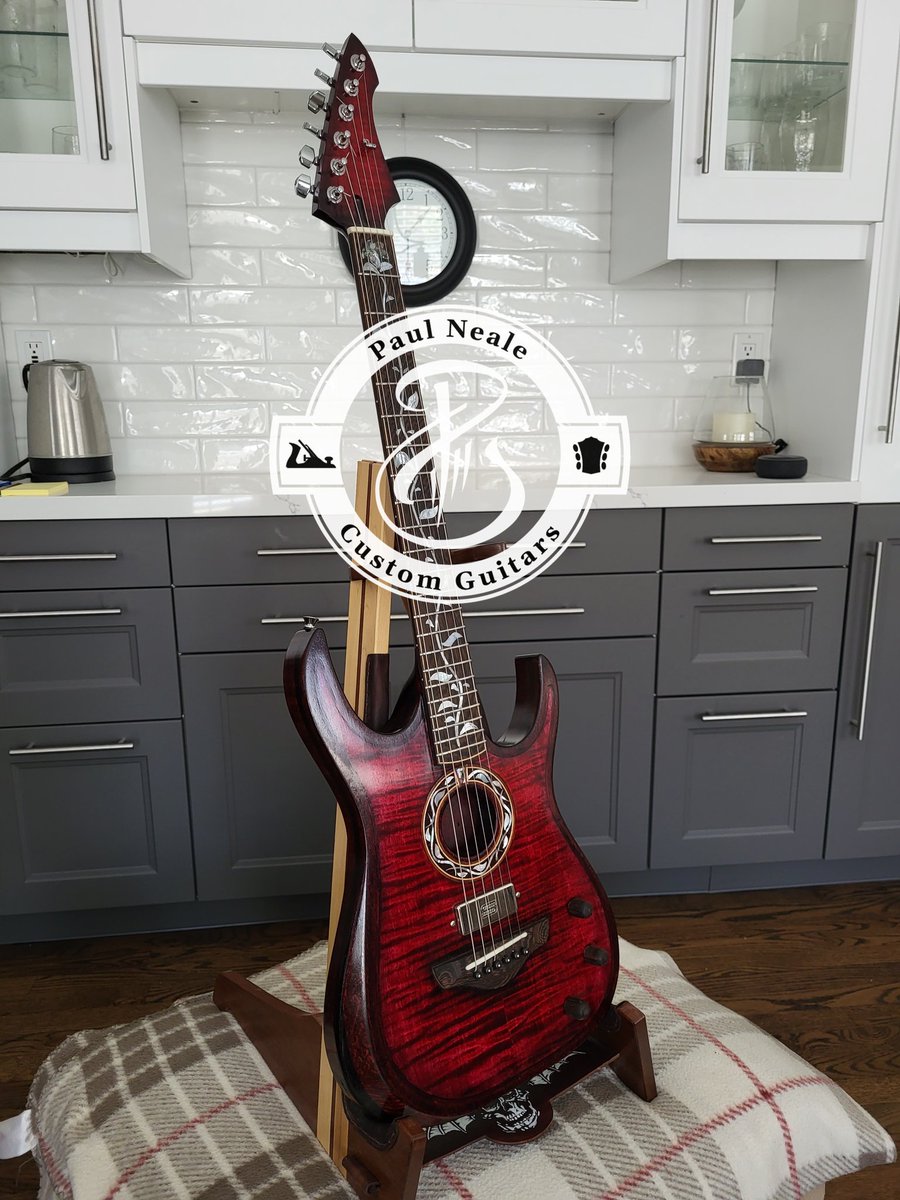 PEN_Productions's tweet photo. Custom Build from Paul Neale Guitars https://t.co/WLo2omlhZ6