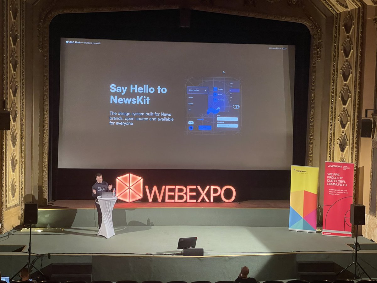 Design systems time! <a href="/LC_Finch/">Luke Finch</a> talking about their <a href="/newskitdesign/">NewsKit Design System</a> journey 👀 #webexpo