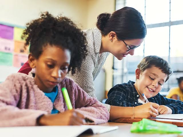 EnlightenedStew's tweet photo. #7 By teaching your child to unself, you're helping them build a sense of purpose beyond themselves and creating a more compassionate world. #CompassionInAction #BuildingTheFuture #Mindset #parentingtips #Sucesos https://t.co/te69WSmkgK