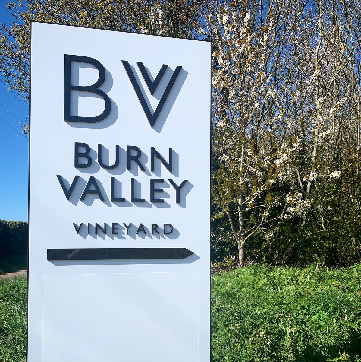 burnvalleywines's tweet image. Have you seen the new bling at the winery? 

Big thanks to the wonderful Fitt Signs &amp;amp; Graphics for the signage! 😍