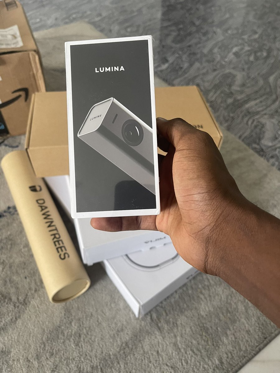 I just received the first AI-powered webcam 🚀

I will be sharing more design-related content on my YT Channel ✨
Please subscribe, so you don’t miss any videos - youtube.com/@chibueyim