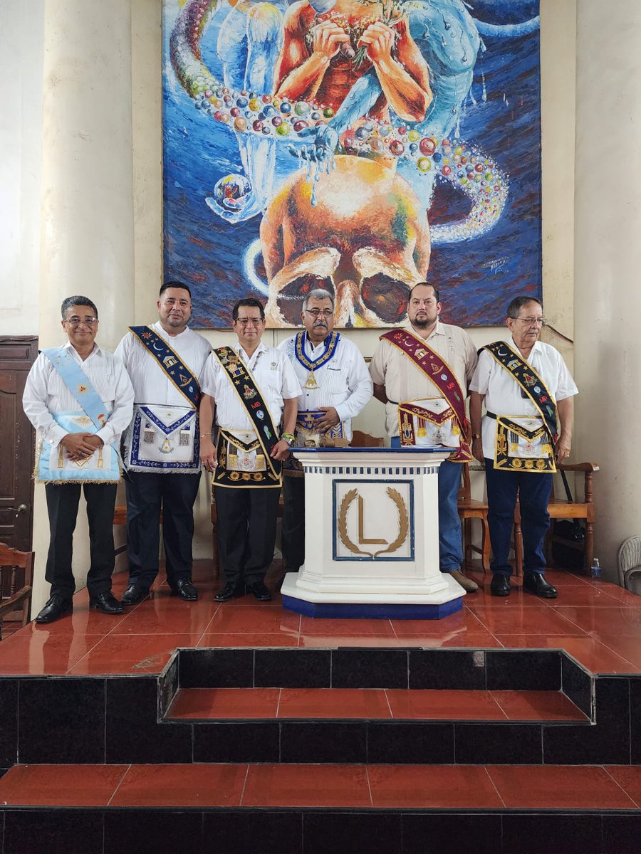 BillHoslerpm's tweet image. glumveracruz: 3)Deseando todo el éxito a nuestro nuevo Diputado de Distrito. #freemason #freemasonry #freemasonrytoday #freemasonryworldwide #freemasonsofamerica #freemasonslodge #Veracruz #BocaDelRio #Cardel @BillHoslerpm @uponthesquare @TheSquareMag @M…