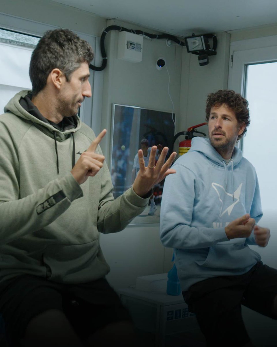 mediatuin's tweet photo. Over de grens met @robin_haase 🎾

Samen met zijn nieuwe Oostenrijkse dubbelpartner Philipp Oswald speelt Robin deze week het @bmw_open in München. En wij zijn erbij!

#demediatuin #mediatuin #docu #RobinHaase #tennis #PhilippOswald #BMWOpen #film #munchen #overdegrens #ATP250 https://t.co/KPsh6J73EF