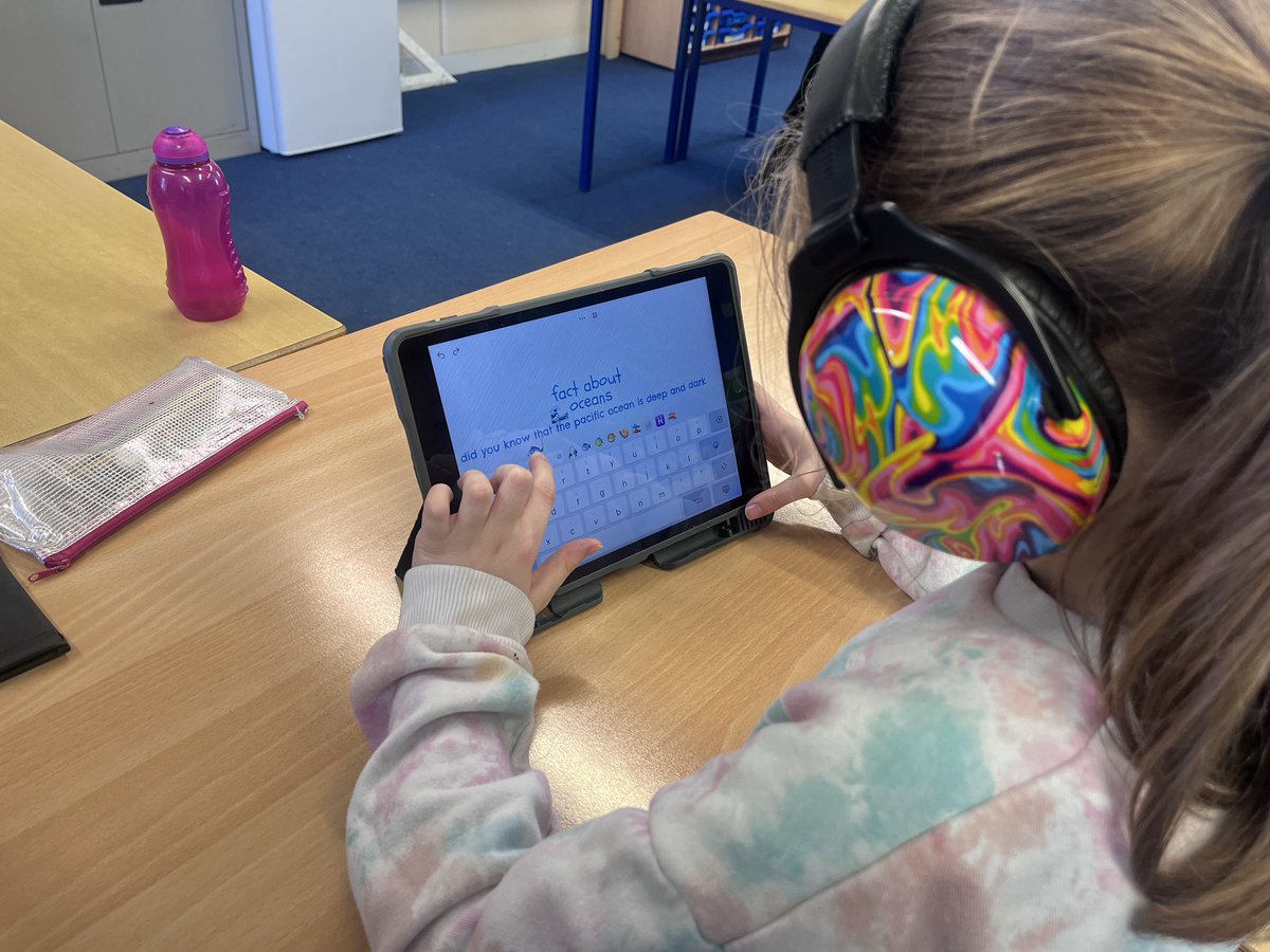 Mr Knight tweet media