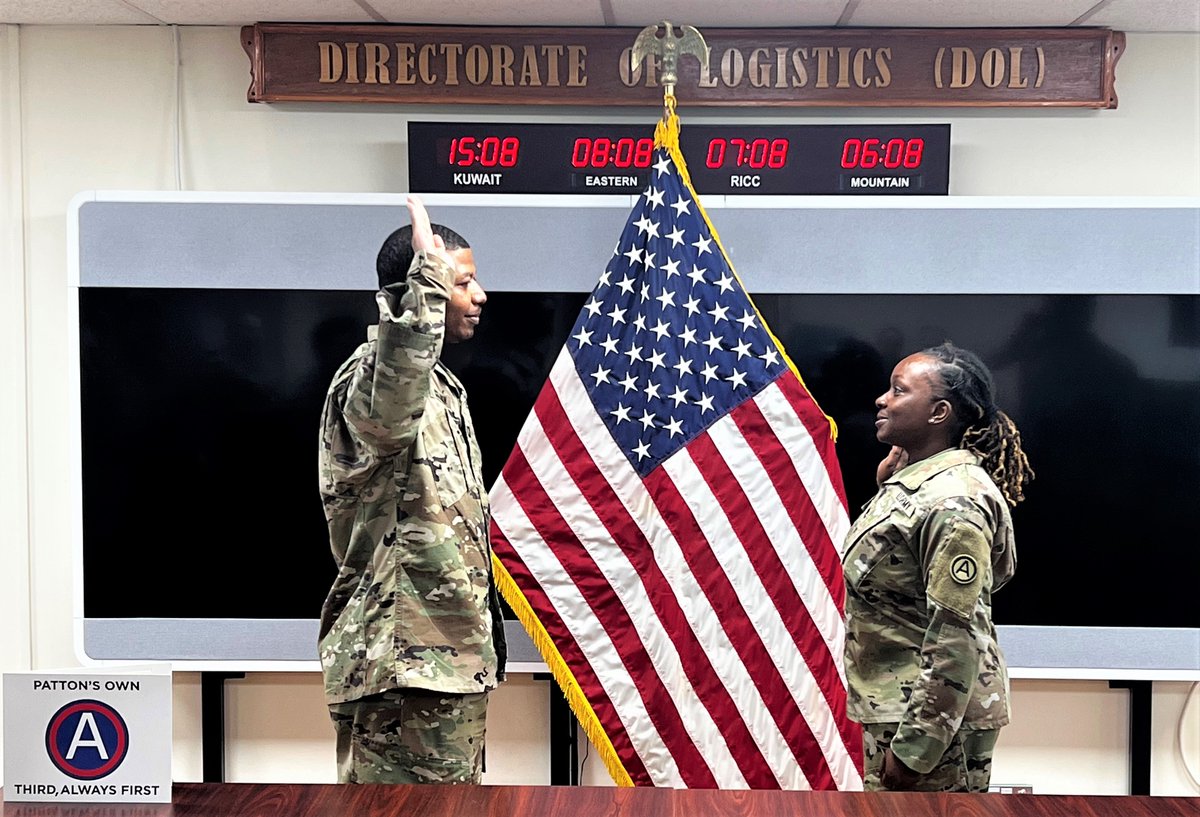 ASGKU's tweet image. A congratulations and salute to this week&apos;s reenlisting Soldiers! SFC Hester, logistics, and SGT Gregory, MP,  both benefit from some great retention programs - including $5k bonus, Post-9/11 GI Bill transfer, &amp;amp; Station of Choice!  #miltwitter

@usarec | @usarmycentral