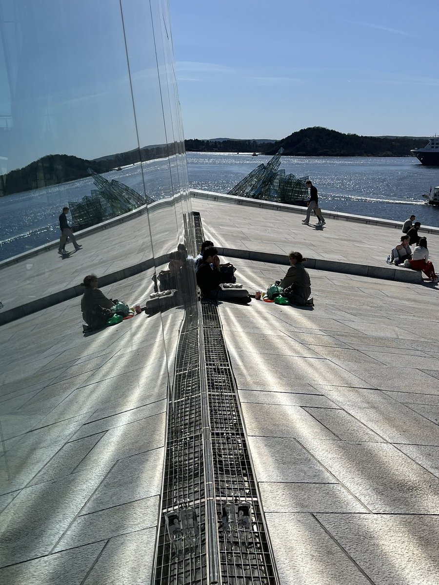 Monica Degen tweet media