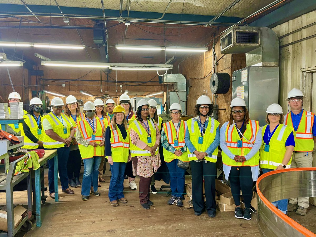 ms_forestry's tweet photo. MFA Comm Coord Lauren Hawkins &amp; MLMA Exec Dir Ellery Jones took Accelerate MS career coaches to visit Shuqualak Lumber Company &amp; Barge Forest Products  to promote forestry jobs to students. Tour leaders also discussed sustainability &amp; certification. @sfiprogram   #forestryworks https://t.co/B1exk3xYp3