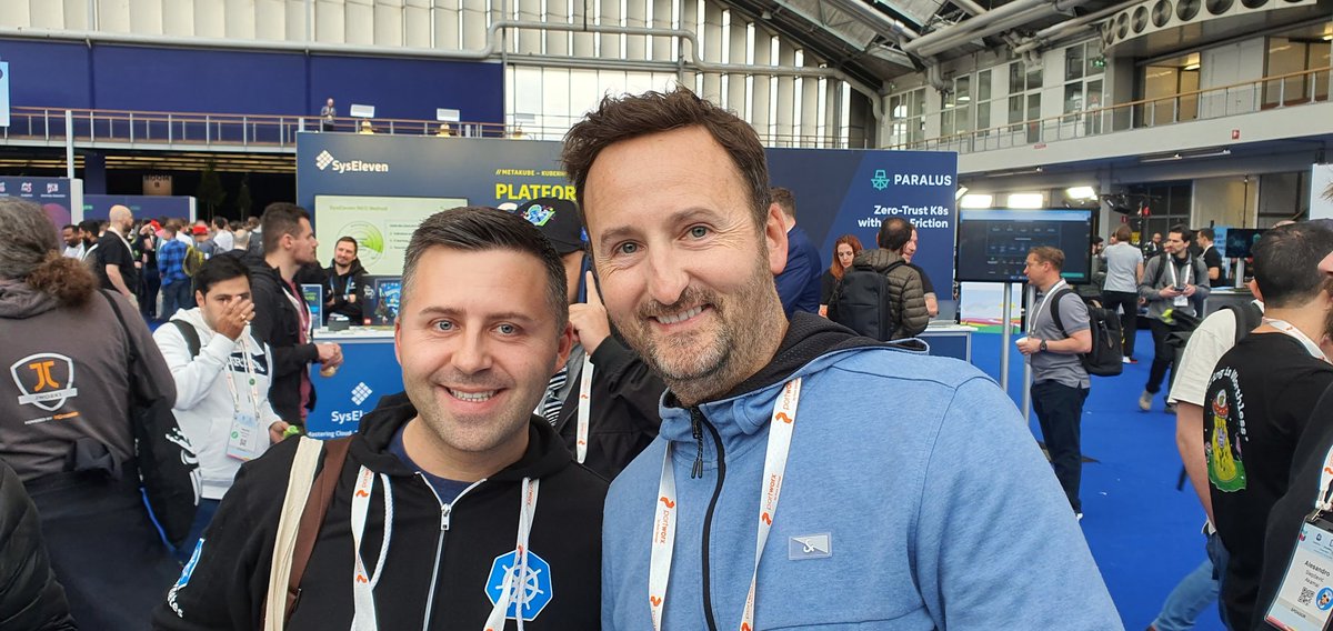 palimarium's tweet photo. Thank you! @Akamai @nigelpoulton for "The Kubernetes Book" Borg edition 📖 https://t.co/enW3DHYMuF