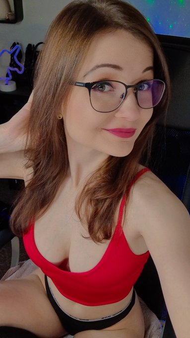 Bin wieder in der Cam.  🥳🥳🥳  Hast du Lust?? 😜  😌 https://t.co/hs6hILTj1x https://t.co/68ejwaFL6e<a href="/tag/instagood"class="tags"><span>#instagood</span></a><a href="/tag/cutie"class="tags"><span>#cutie</span></a><a href="/tag/new"class="tags"><span>#new</span></a><a href="/tag/pinklips"class="tags"><span>#pinklips</span></a><a href="/tag/hellomonday"class="tags"><span>#hellomonday</span></a>