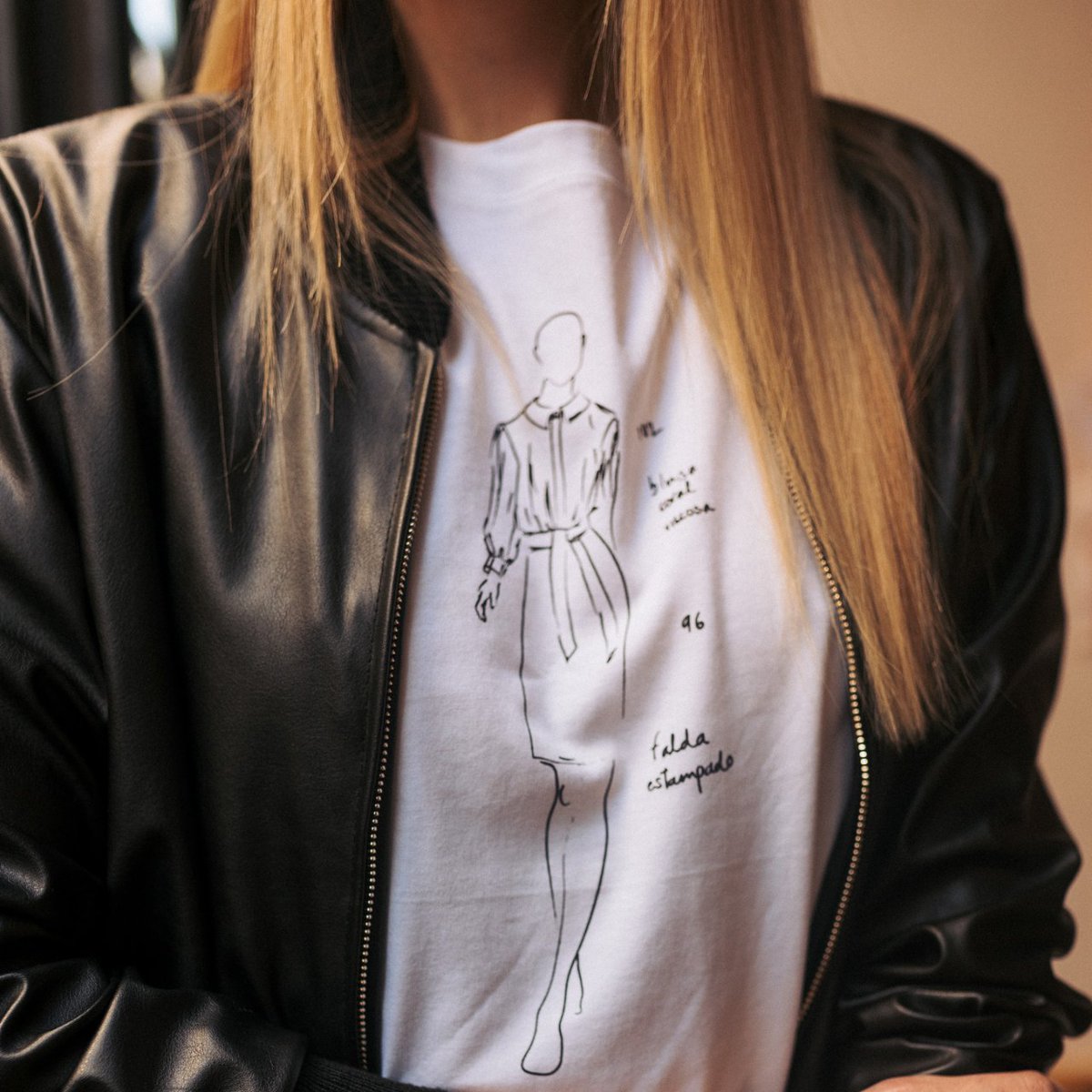 iodreamsdesign's tweet photo. Detalles que te hacen especial.
Camiseta básica de algodón orgánico 100% serigrafiada con ilustración de maniquí.

IO DREAMS, es #modasostenible #modaética
Compra en nuestra web con envíos y devoluciones GRATUITOS.
https://t.co/9wPGOgGuaq https://t.co/puTx8UaD00