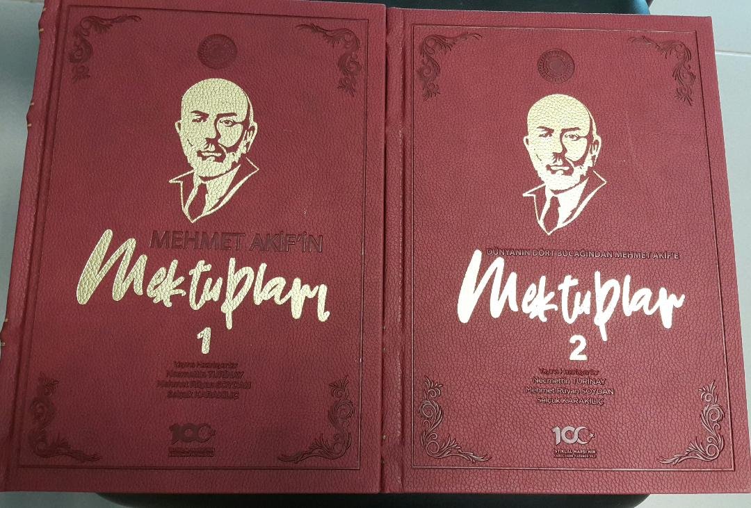lazamani's tweet photo. TBMM Yayınları Mehmed Âkif Külliyatı neşrediyor, çok özenli ve kaliteli. 2. Meşrutiyetten vefatına kadar kendisi hakkında yazılanlar 4 ciltte toplanmış, mektupları da 2 ciltte. https://t.co/qzj3UyeJgL