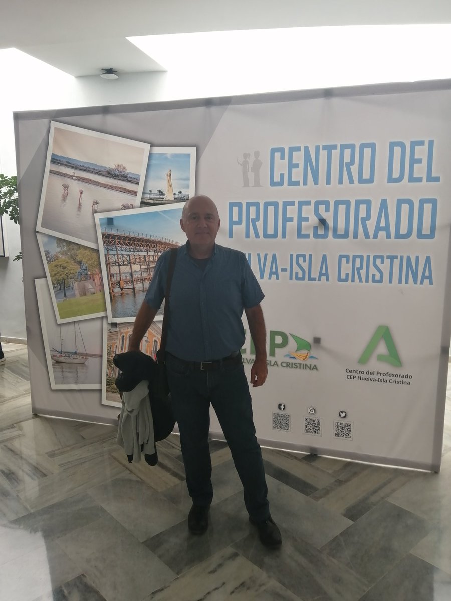arco013's tweet photo. #eperlandacademy Se inauguran las jornadas R-evolución digital en el aula de educación permanente organizadas por el @cepdehuelva @eoiaxarquia  disfrutando del gran evento. https://t.co/lWT2U8o3CL