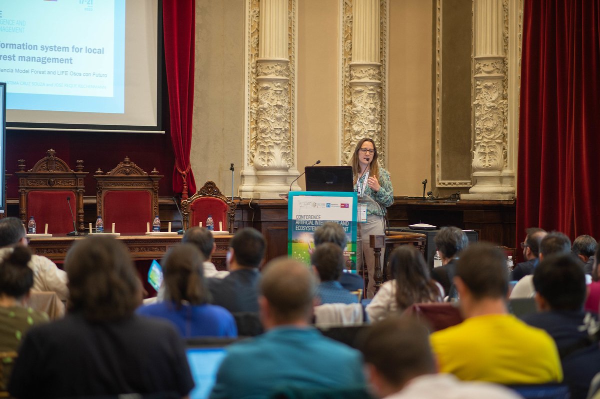 GrupoSylvestris's tweet image. 🌳🤖 Hoy @lmarcollado y @SoyForestal están participando en la Conference #ArtificialIntelligence and Ecosystems Management que está teniendo lugar esta semana en #Palencia, organizada por la cátedra #SMARTGlobalEcosystems, de la que formamos parte.
@YoungForesters
