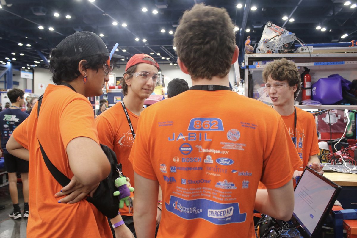 FRC862's tweet photo. Qual 1: FRC862 and the blue alliance won 162-66!

#AAAAA #firstforward #frc862 #omgrobots #ChargedUp #FIRSTChampionship https://t.co/vr791IK8hQ