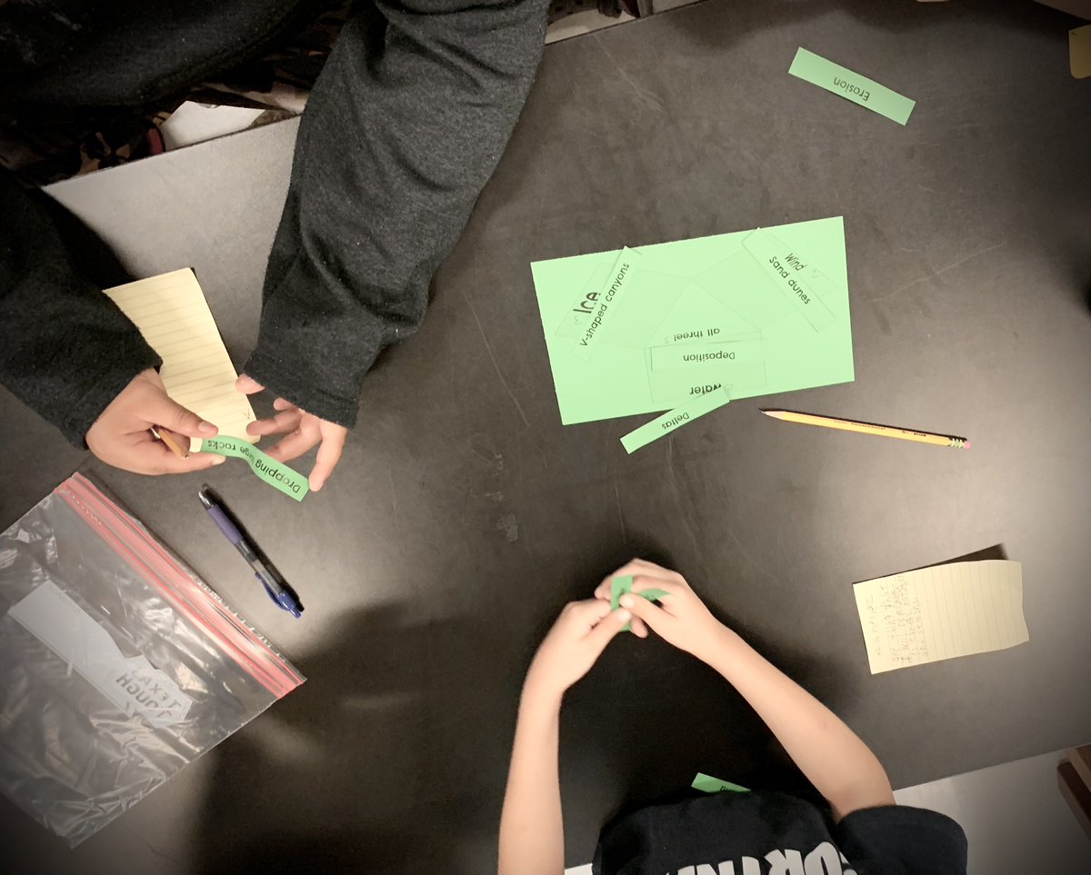 HesterSciSAISD's tweet image. Riverside Park scholars collaborate, communicate and #AlwaysWrite to prepare for the Science #STAAR and life! @SAISD_Science @SAISD_CI