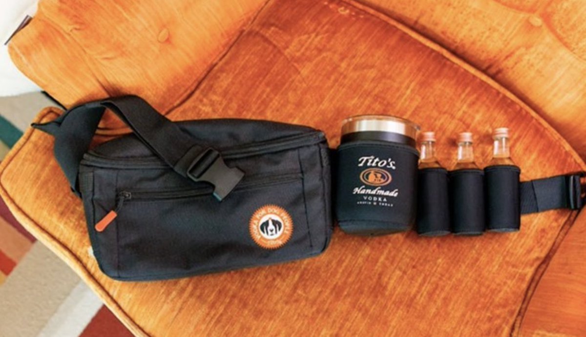 promo_pepper's tweet photo. Austin-based @TitosVodka is selling a “Walktail” collection intended to make dog walks a little more fun. 
The main piece is "Tito’s Walk-Pack" — a fanny pack equipped with mini vodka-bottle holsters.

The cost is $45.

Buy it here: https://t.co/yu1LQmwMsH https://t.co/r0x8X2b40S