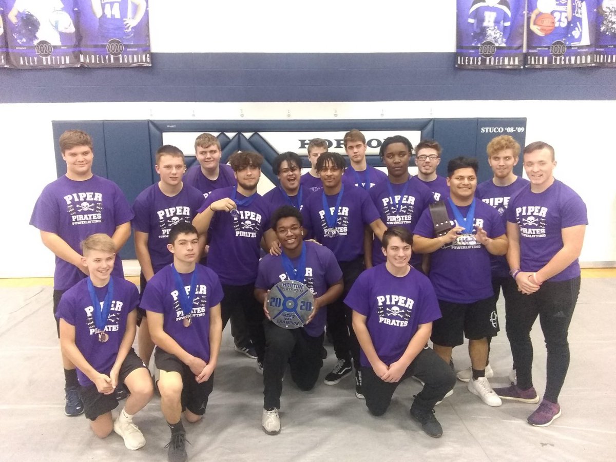 d1overall's tweet image. Proudest moment with u man🥺🥲 Finally did it. We showed them it was even possible ❤️‍🩹 #LLTC My DON🙌🏾🔒