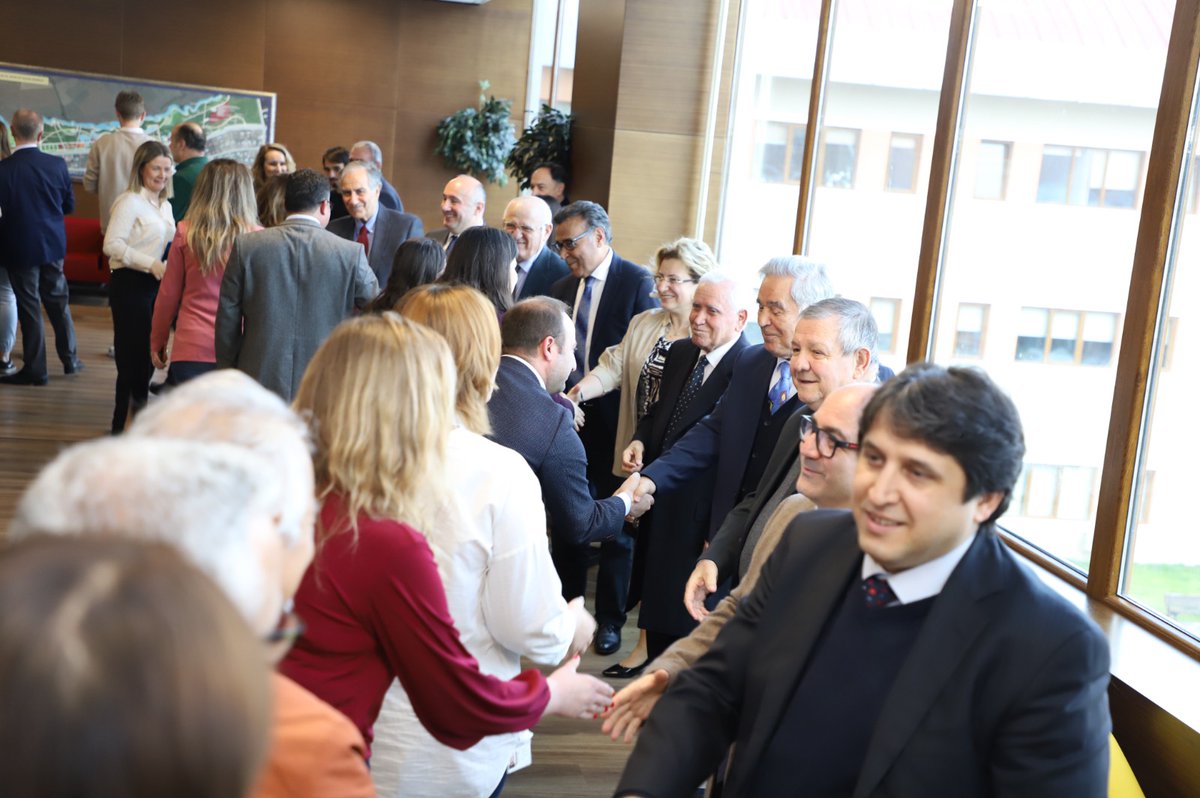 Sevdiklerinizle birlikte sağlıklı, mutlu ve keyifli bir bayram geçirmenizi diliyoruz. İyi bayramlar! 🍬
#RamazanBayramı #areluniversitesi

Wishing you and your loved ones a healthy, happy and beautiful Eid. Happy Eid!