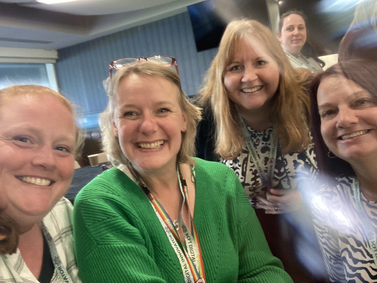 CCN’s being inspired at the digital conference #SCFTDigitalConference @scft_digital @scft_digitalcs @lozziewat @kimmorgannhsne1 @ChelleBell29 #weccns @WeNurses