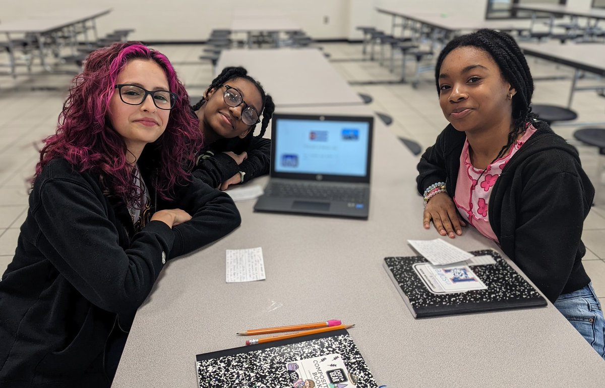 BaggettBrooks's tweet photo. Great job @Northbrook_MS 6th grade inSPIRE students during the PBL showcase today! Great job addressing our driving question: "How can we, as data analysts, develop a plan for Major League Baseball to launch an expansion team in Latin America?" https://t.co/aOnvdrnhRz