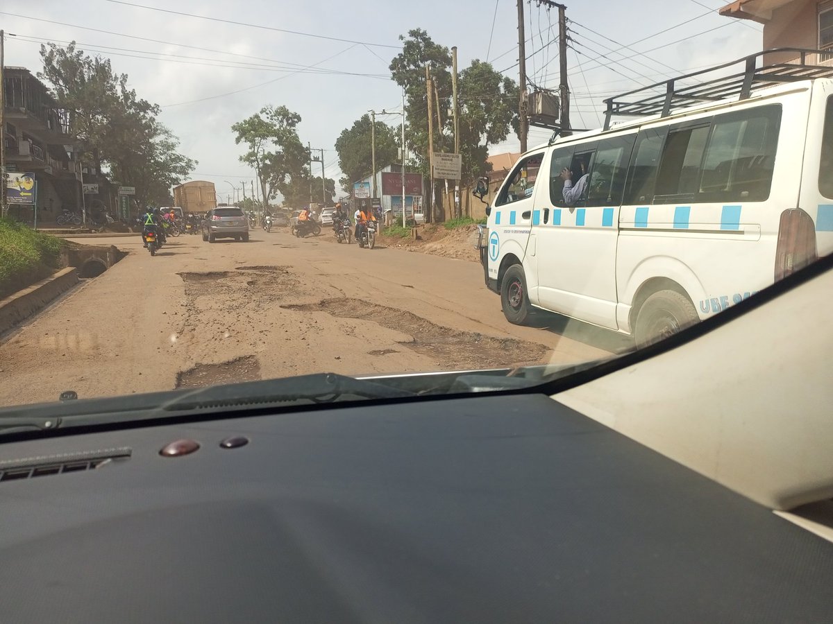 This is Sir Apollo Kaggwa road just after Total as you head to town..the pot holes have literally occupied the lane that goes to town