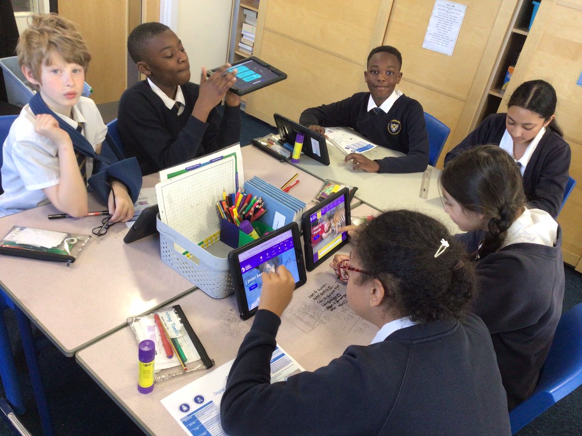StPaulsBolton's tweet image. Year 6 have been evaluating webpages and what elements are needed to make a good one #teachcomputing