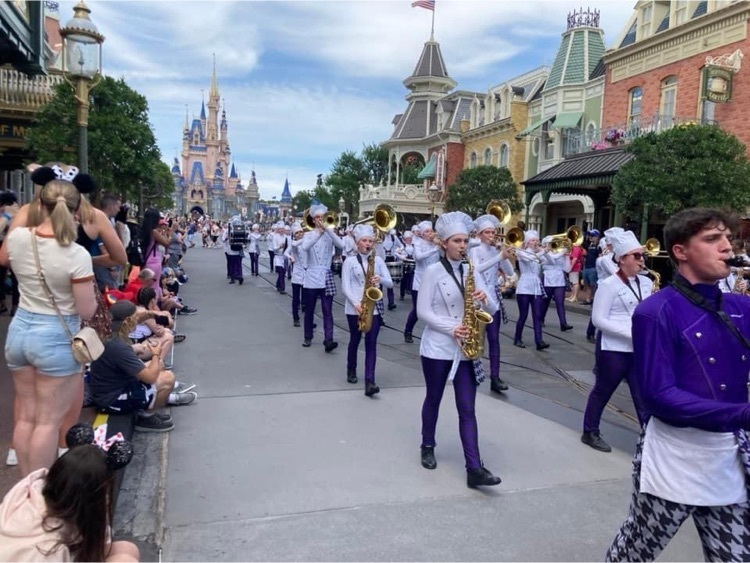 BMRStrong's tweet photo. Check out these action shots from your BMR Marching Band in Disney! 
💜💛 https://t.co/68jwHQHllB