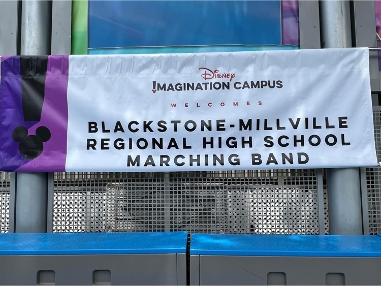 BMRStrong's tweet photo. Check out these action shots from your BMR Marching Band in Disney! 
💜💛 https://t.co/68jwHQHllB