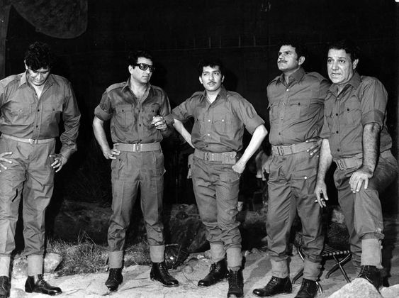 Dharmendra with Dev Kumar, Roopesh Kumar, brother Ajit Singh Deol, Agha in Ramamnand Sagar's Lalkar (1972) #dharmendra #dharamji #devkumar #roopeshkumar #ajitsinghdeol #agha #70s #bollywoodflashback @aapkadharam