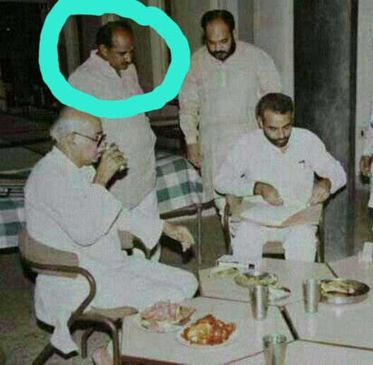CommonBS786OM's tweet photo. एक आदमी खुलेआम कबूल कर रहा है कि उसने सरकार की मदद से नरसंहार करवाया.
और कोर्ट उसको बरी कर देती है??
न्याय के ताबूत में आख़री कील है ये फैसला 😡 https://t.co/7GLxKp6mj8